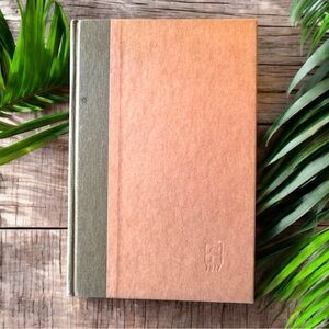 VINTAGE 1983 On Writing the Short Story First Edition by Hallie Burnett